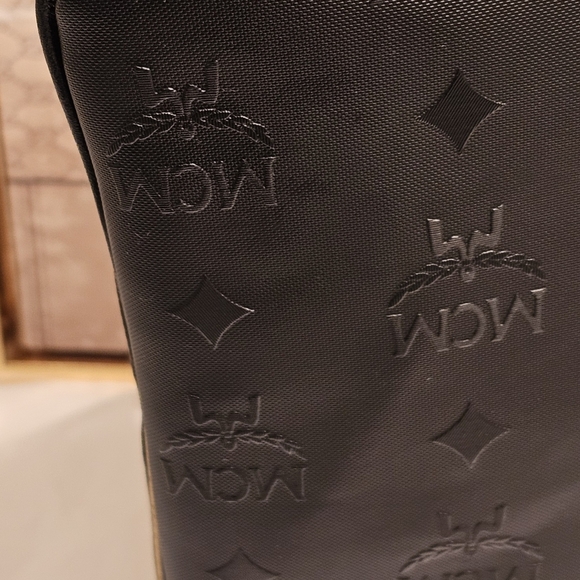 MCM Gold & Black Pvc Leather Clutch/Geometric Laptop Pouch - Picture 9 of 15